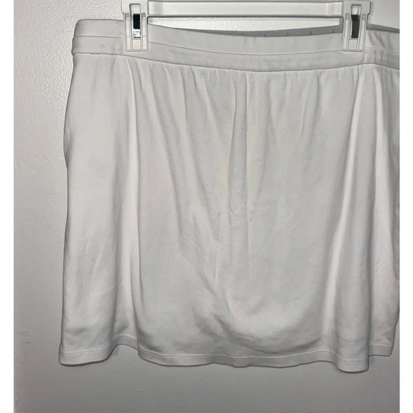 Jones New York, XL White w/black slant pockets knit comfort waistband knit skort - Picture 2 of 10